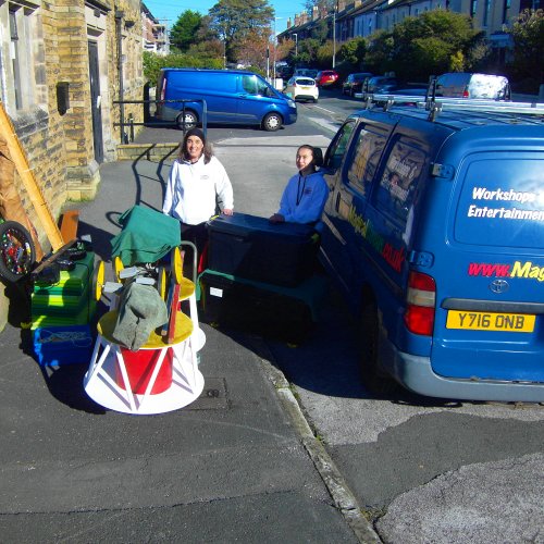 Circus skills children's parties.